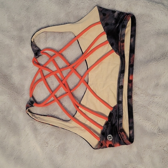Lululemon - Free To Be Bra - Wild - Size 6 - Picture 2 of 3